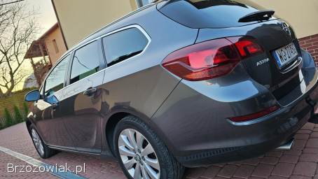 Opel Astra 1,  4T 140KM LPG 2011