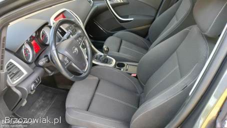 Opel Astra 2011