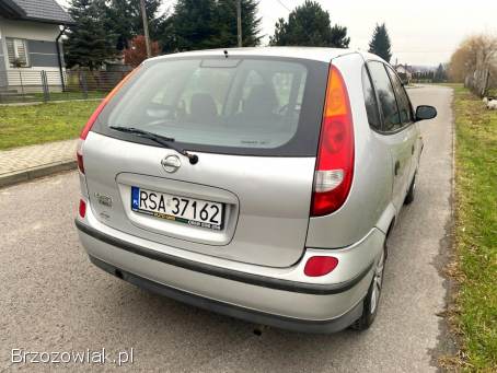 Nissan Almera Tino 1.  8 LPG opłaty25 2004