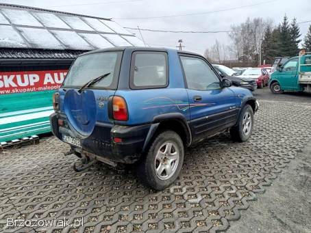 Toyota RAV4 2.  0 b+g 96r 4x4 1996