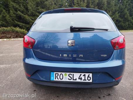 Seat Ibiza 1.  6 jak nowa 2015