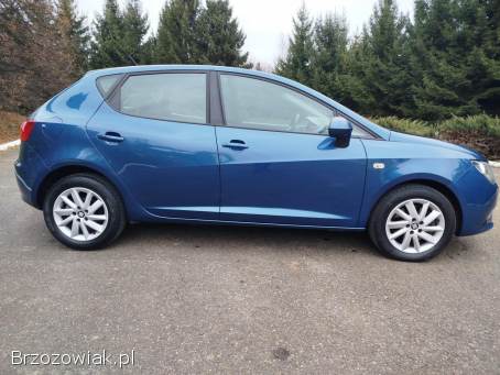 Seat Ibiza 1.  6 jak nowa 2015