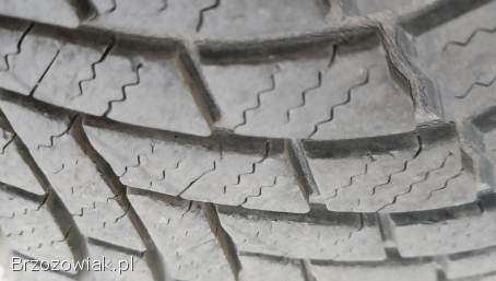 215/60r17 BRIDGESTONE,  zimowe 17 cali,  -  6mm,  2019