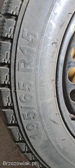 Felgi + opony Zimowe 195/65 R15 VW PASSAT 4 szt