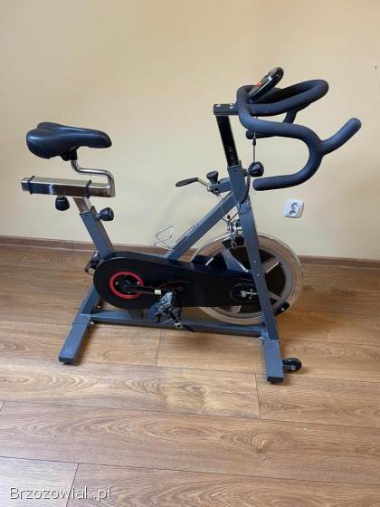 Rower spiningowy marki VIVO