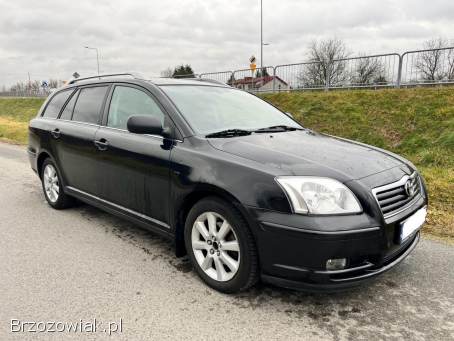 Toyota Avensis 1.  8 Benzyna  2004