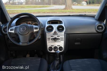 Opel Corsa Lift 1.  2 Benzyna 2011