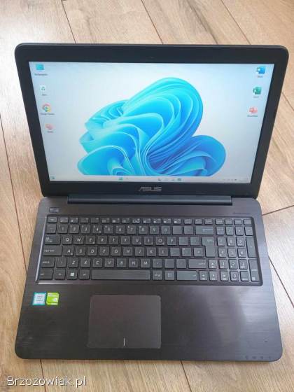 Laptop ASUS A556U i3-7100U 8GB RAM SSD 250GB GeForce 940MX Windows11