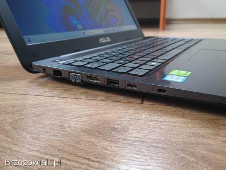 Laptop ASUS A556U i3-7100U 8GB RAM SSD 250GB GeForce 940MX Windows11