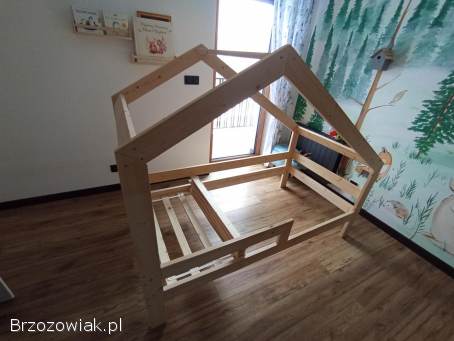 Łóżko dziecięce domek