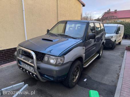 Nissan Terrano II 2000