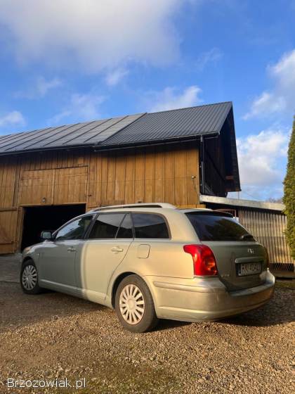 Toyota Avensis T25 kombi 2004