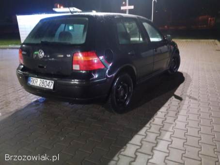 Volkswagen Golf 1.  6sr 1998