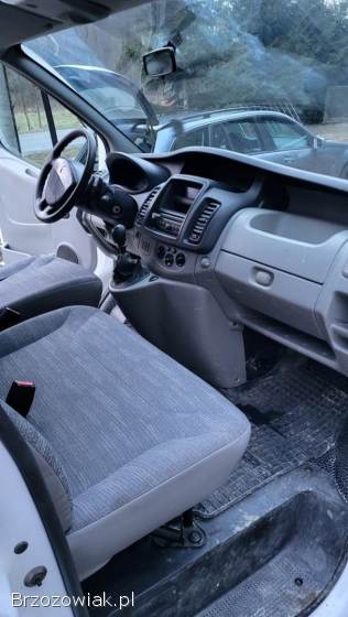 Renault trafic 2.  0