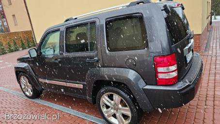 Jeep Liberty KK 4x4 3,  7 205KM 2011