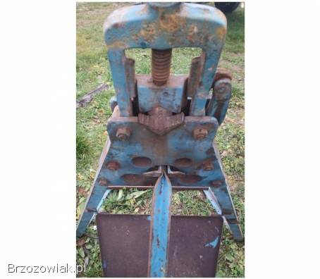 Solidne imadło do rur PIONIER ze stojakiem.