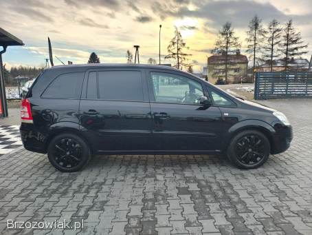 Opel Zafira 1.  8benzyna 7osób 2010