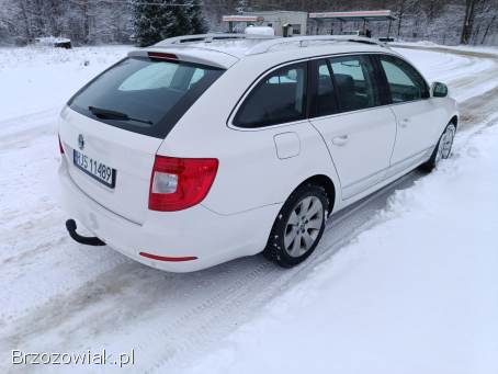 Škoda Superb Kombi 2011