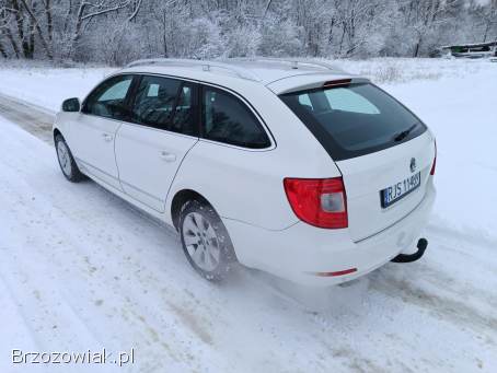 Škoda Superb Kombi 2011