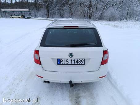 Škoda Superb Kombi 2011