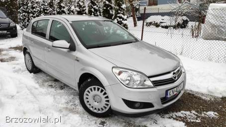 Opel Astra 1.  4Klimatyzacja  2008