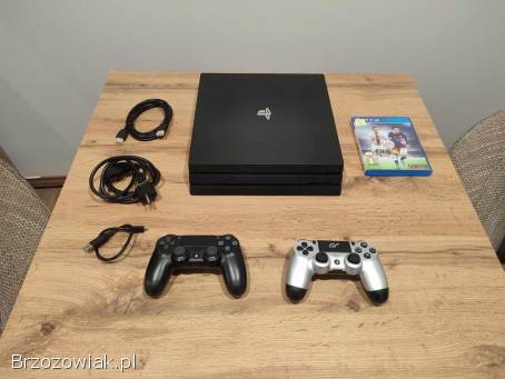 Okazja!  Konsola PS4 Pro + 2 pady i gra!  Playstation 4 Pro!  Gwarancja!