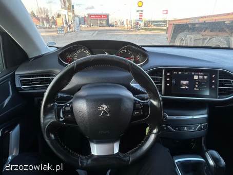 Peugeot 308 2016 1.  6D 2016