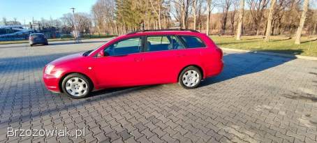 Toyota Avensis 2.  0i 2005