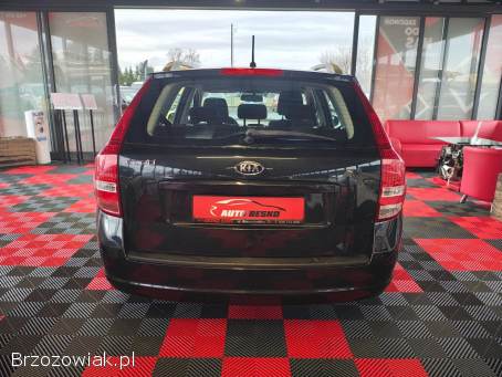 Kia Cee'd 1.  4benz Zadbany  2010