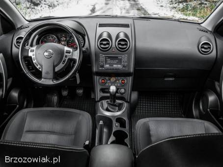 Nissan Qashqai 1.  6 benzyna  2013