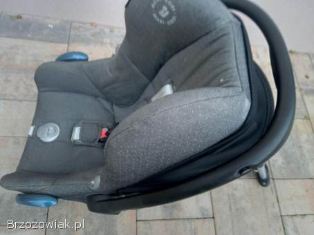 Baza wraz z fotelikiem Maxi Cosi