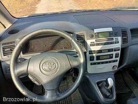 Toyota Corolla Verso 2.  0D-4D 90km 04r 2004