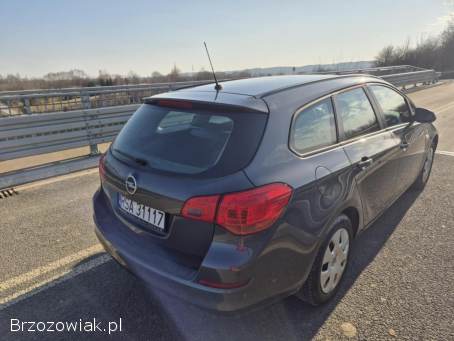 Opel Astra Kombi 2011