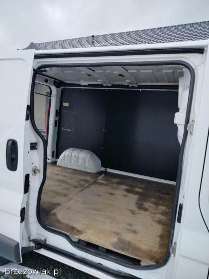 Opel Vivaro 2.  0 diesel 2011