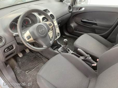 Opel Corsa D Benzyna 1.  2 2010
