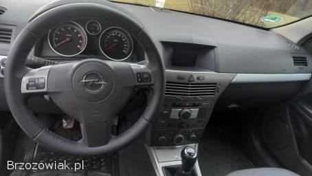 Opel Astra GTC 2005