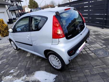 Peugeot 107 1.  0 Klima 2010