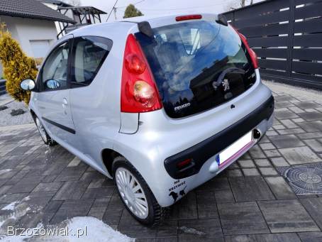 Peugeot 107 1.  0 Klima 2010