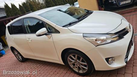 Toyota Verso 2.  0D4D 124KM 7os 2013