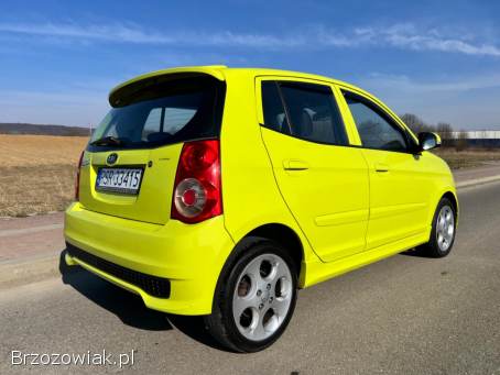 Kia Picanto 1.  1B 64km klima  2010