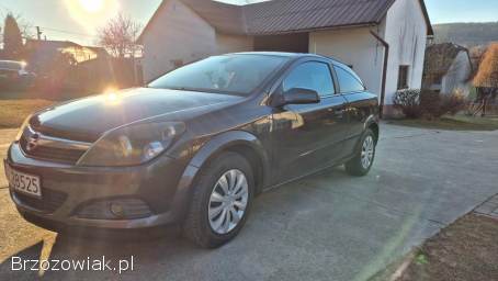 Opel Astra H GTC 2008