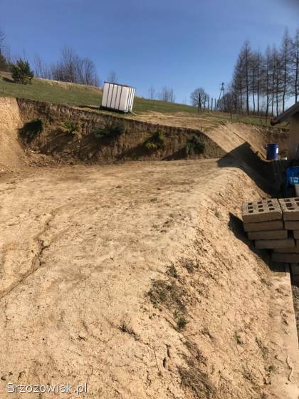Usługi minikoparką!