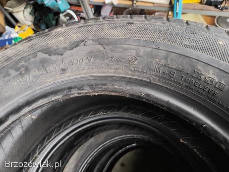 Komplet opon letnich 17 235/65 Michelin